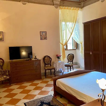 Casa Ambra 4* קורטונה