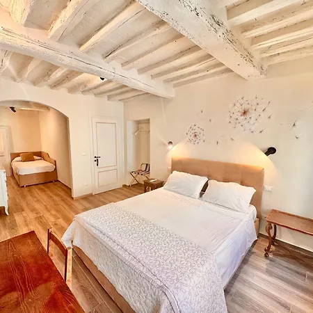 Casa Ambra מלון דירות 2*