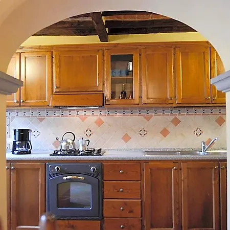 Lägenhetshotell Casa Ambra 4*