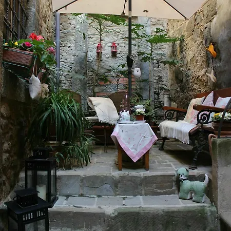Casa Ambra كورتونا