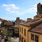 Casa Ambra Apartmanhotel 4*